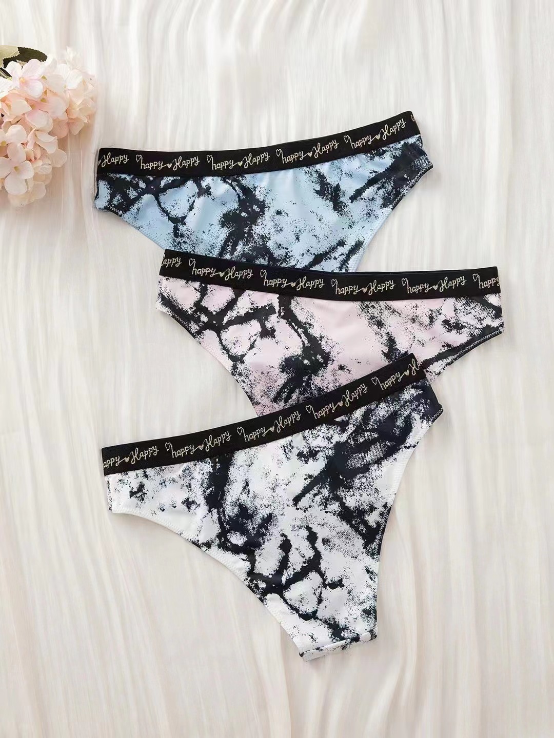 Sexy and fashionable elastic webbing waistband, European and American style printed ink-wash painting women's triangle pants, wholesale of European and American underwear Specification image