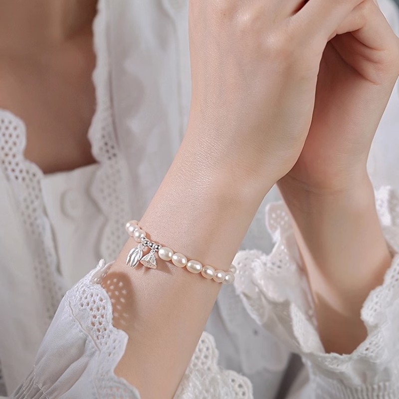 New lotus bracelet female fashion simple boudoir pearl bracelet niche sense retro retractable hand skewer Tiktok wholesale Item Picture
