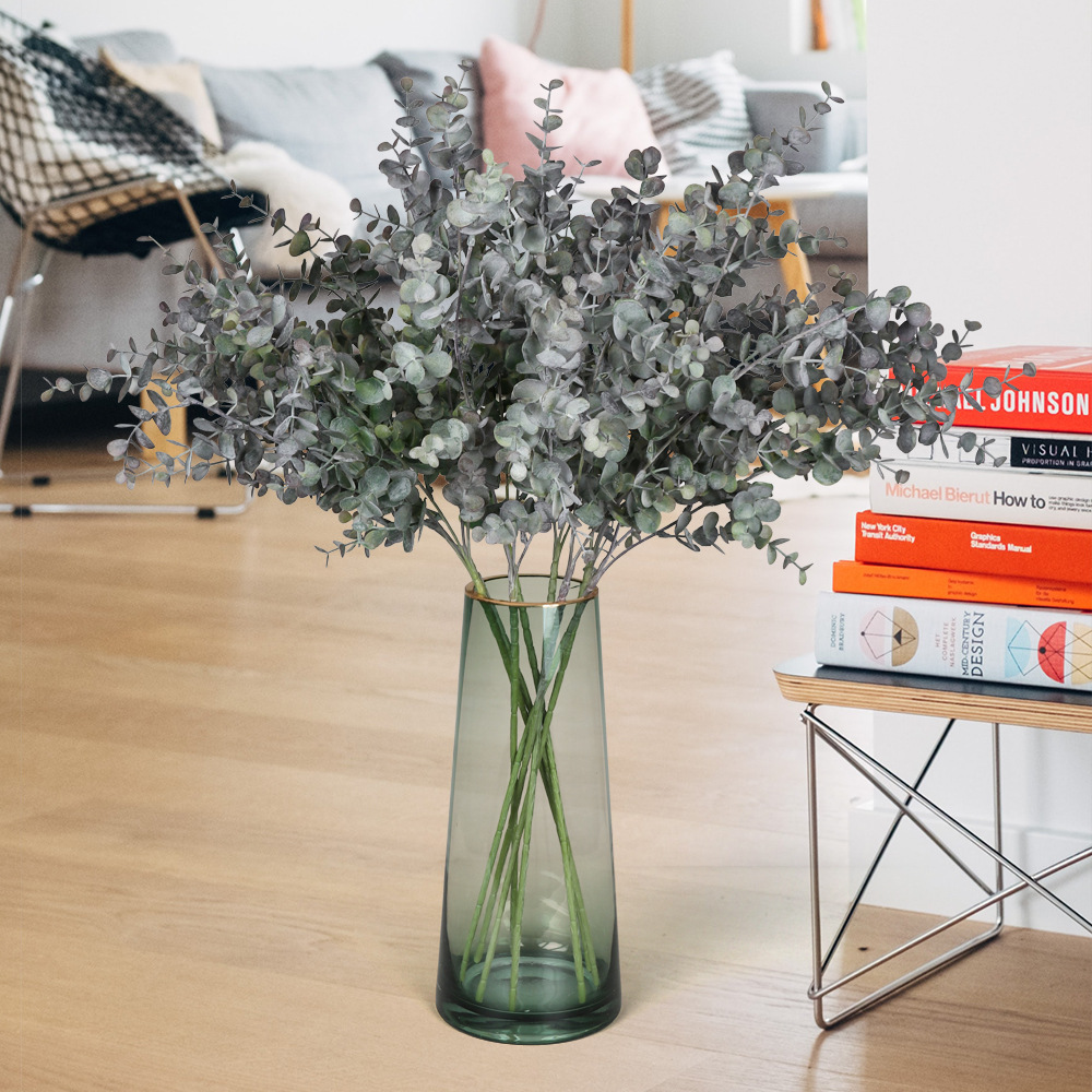 Gladiolus, a single long-stemmed artificial plant, is suitable for outdoor flower art, soft decoration, landscaping, artificial flowers, and fogged home decoration Application Scenario