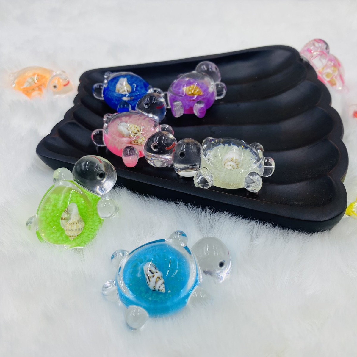 Luminous conch turtle handmade diy acrylic keychain bag pendant children's hairpin decoration luminous little turtle display children's toy Specification image