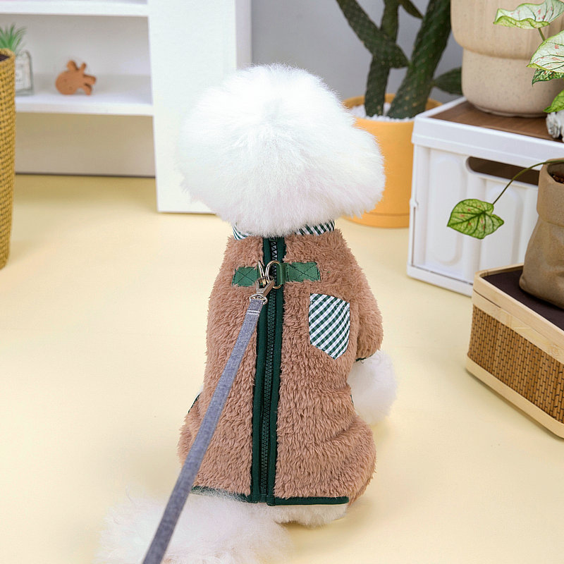 Wholesale of pet clothing, dog clothes, double D-ring four-legged fleece jackets for autumn and winter, small and medium-sized dog love clothes Application Scenario