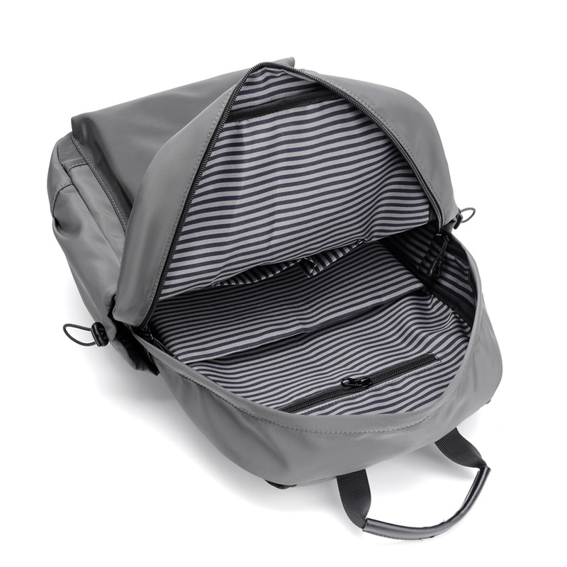Cross-Border Wholesale Travel Backpack Men's Outdoor Travel College Student Backpack Trend Simple Backpack For Hair Application Scenario