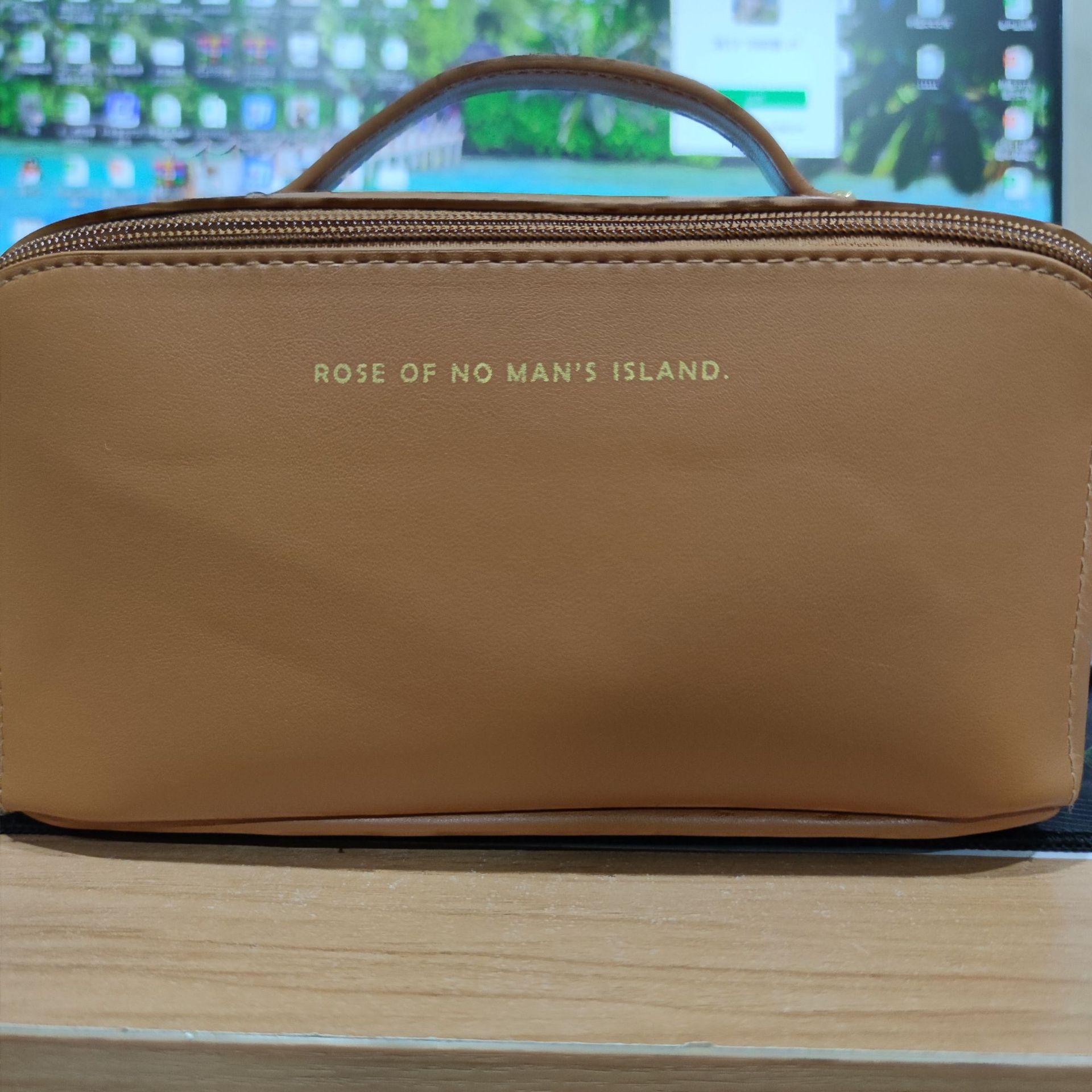 【升级版210克】化妆包PU皮包女大容量便携化妆旅行化妆品收纳包