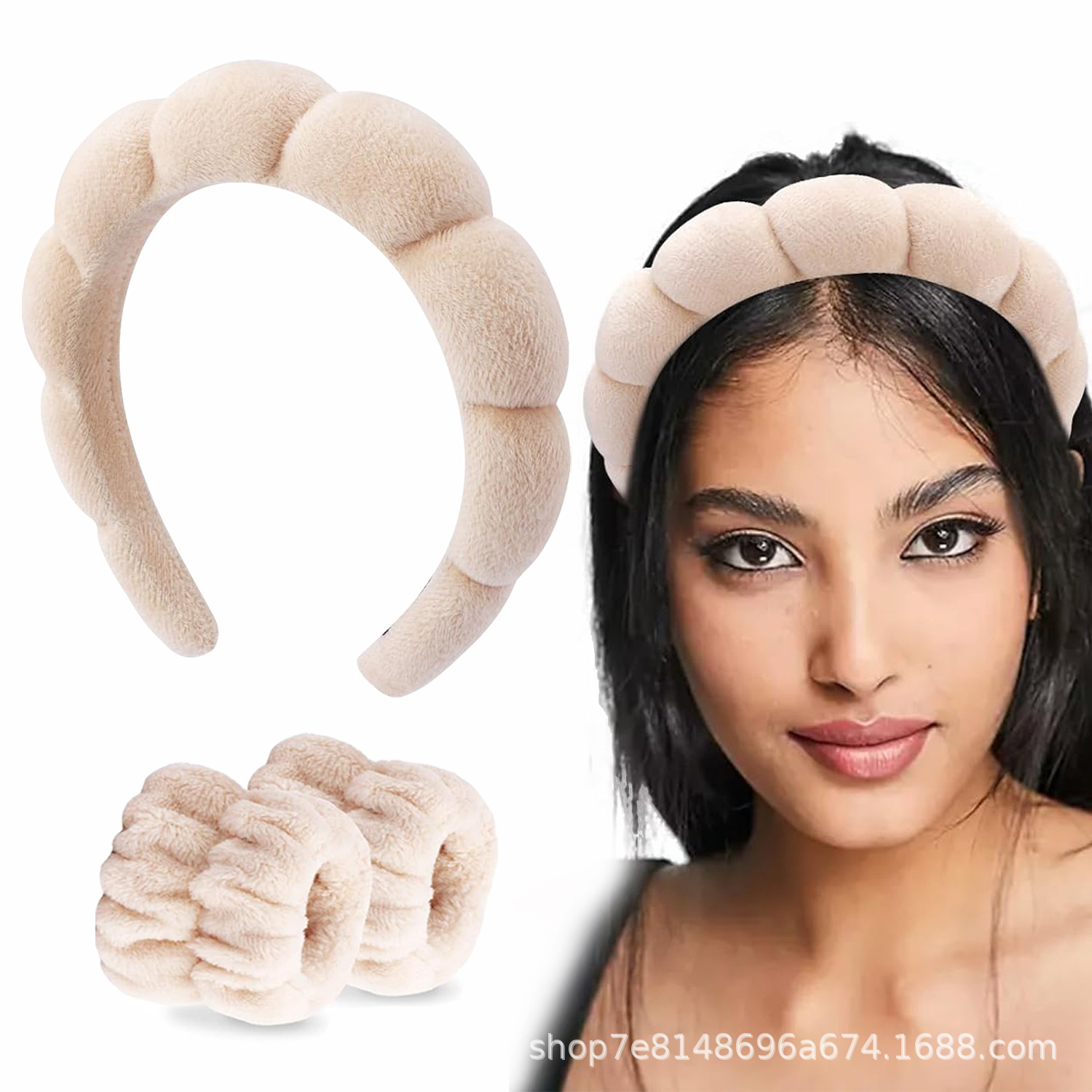 Wholesale of two-piece sets of facial cleansers, cloud sponges, hair bands and wrist headbands for high-head women in Europe and America, which are popular cross-border products details Picture