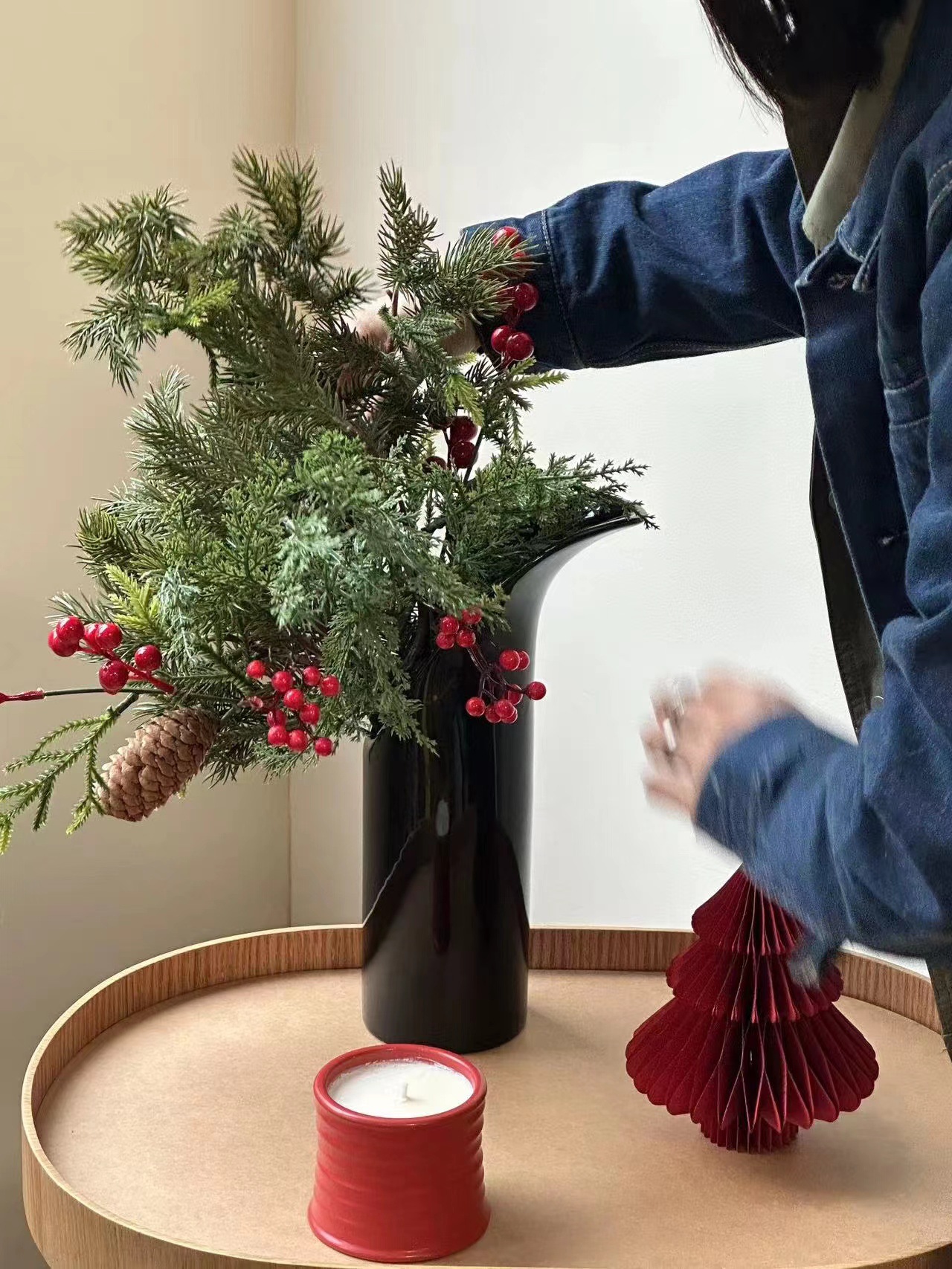 High-End Vases Modern Simple Art Decoration Simple Flower Insert Living Room Home Creative Decoration Soft Decorative Vases Application Scenario