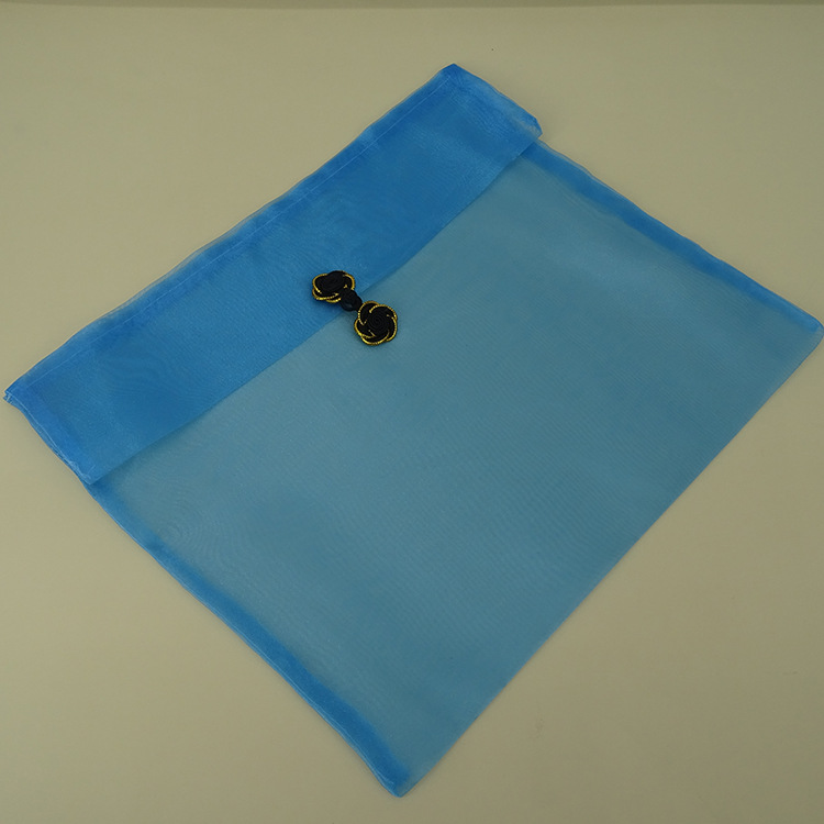 Wholesale of in-stock button-up gauze bags, golden envelopes, gauze bags, scarves, cheongsams, clothes storage button-up gauze bags