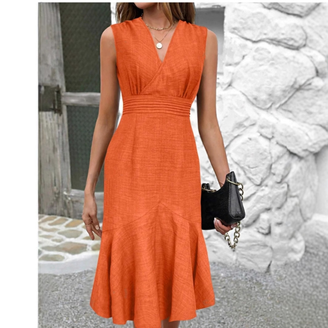 The 2024 European and American fashion new Amazon WISH bestseller blue V-neck sleeveless slim fishtail vacation dress Application Scenario