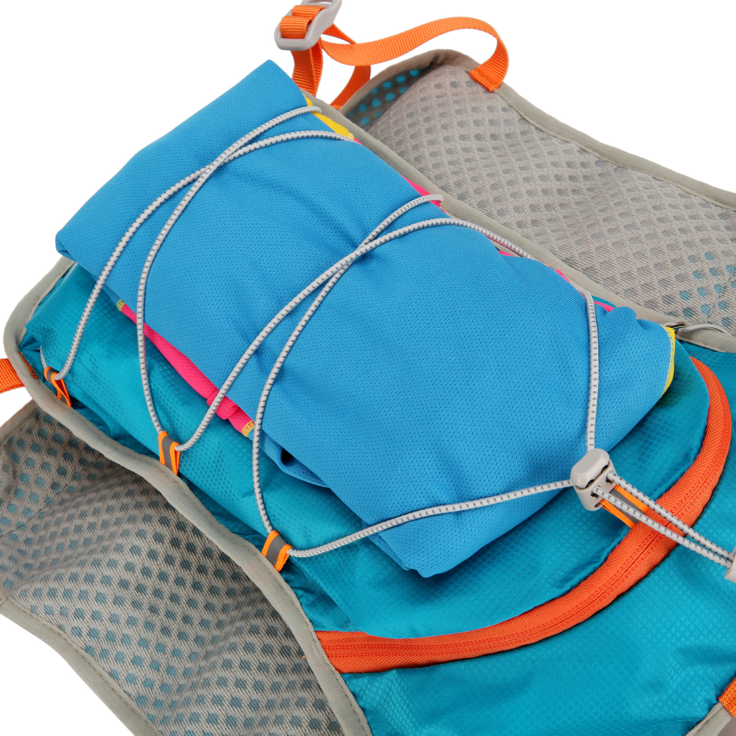 Outdoor cross-country backpacking, marathon running backpacking, hiking small mountain climbing backpack, mountain bike cycling, sports water bag backpacking Application Scenario