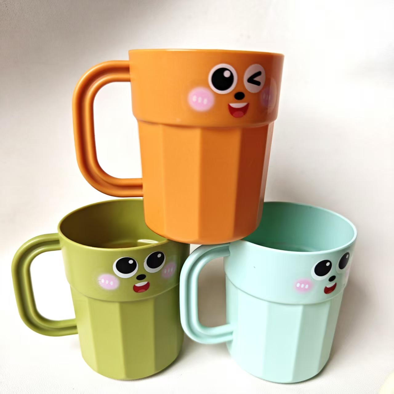 【打包区】2746杯 175/箱2746杯子牙刷杯子家用彩色笑脸水杯塑料杯可爱大号杯子2元货源