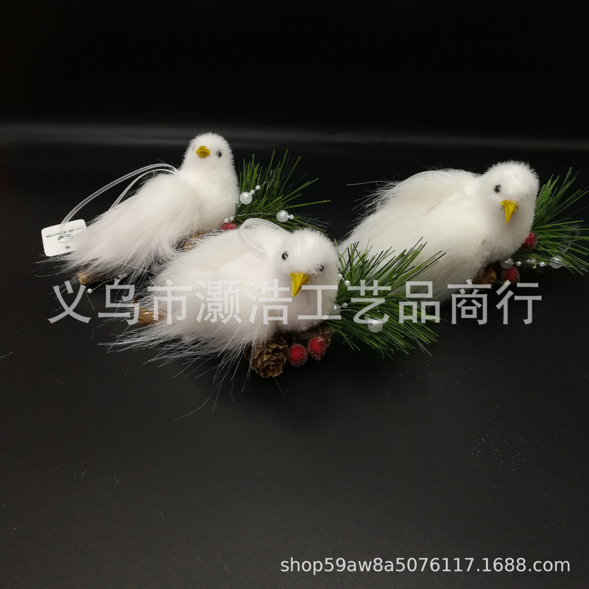 Source Manufacturers Supply Pendant Simulation Decoration Feather White Foam Bird Christmas Decoration Accessories Plush Feather details Picture