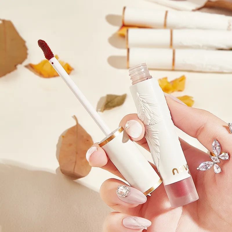 NOVO54/唇釉/唇彩产品图