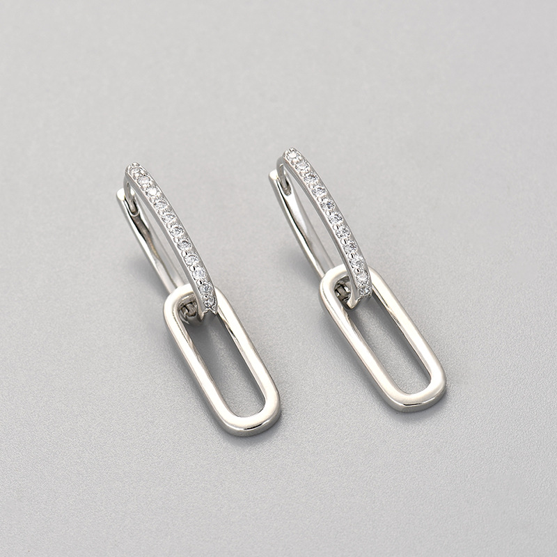 Korean style design, cold and unique, micro-inlaid zircon spliced oval ear buckles, women's retro, exquisite and elegant ears Application Scenario