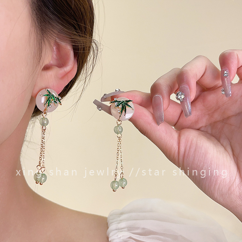 饰品/耳饰/耳环/合金猫眼石耳环/水晶锆石耳环细节图