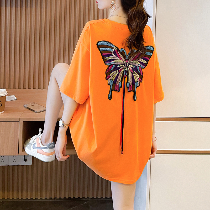 New cross-border 2023 summer design sense, internet-famous embroidered short-sleeved T-shirt for women, Korean style, fashionable mid-length women's wear trend details Picture