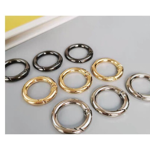 Metal Ring Spring Buckle Ring Buckle Circle Buckle Key Ring Open Ring Bag Buckle Bag Accessories Hardware Hook Buckle Application Scenario