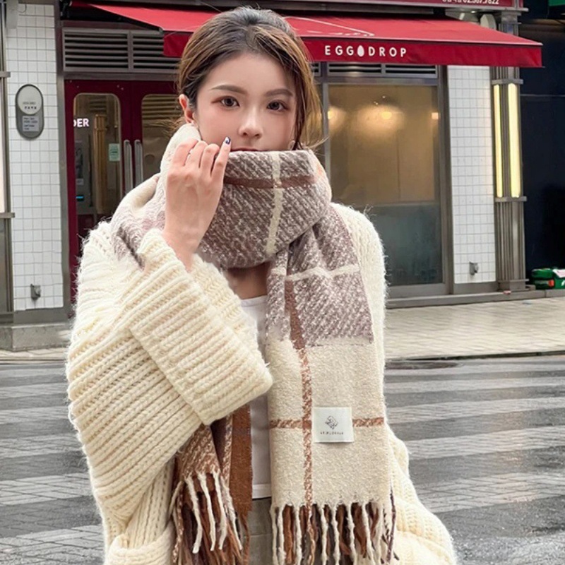 围巾/围巾真丝/袜子山羊绒/围巾女士长款时尚/围巾女长款百搭细节图