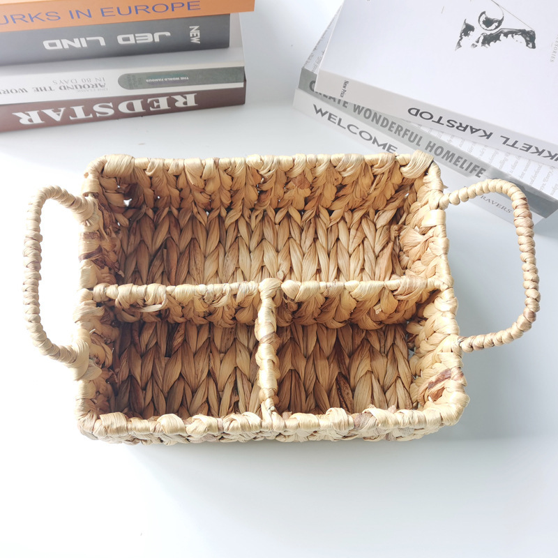 Amazon Sells American Garden Water Hyacinth Storage Basket Desktop Miscellaneous Snacks Finishing Straw Storage Basket Application Scenario