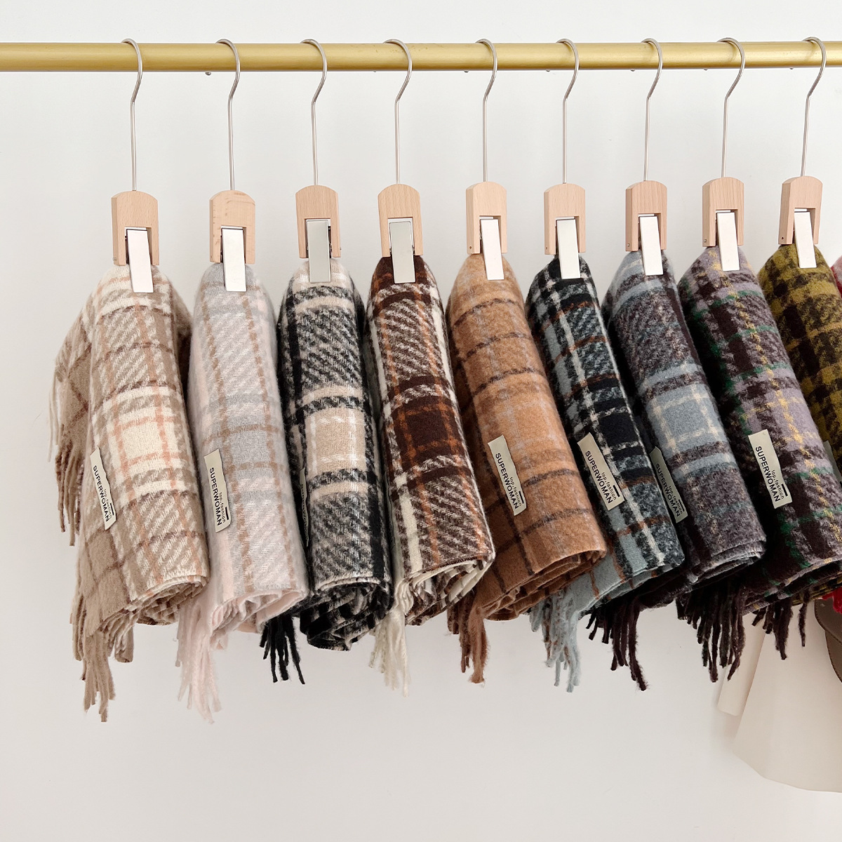 2024 korea nuevo estilo tartan bufanda imitación cachemira flecos capa otoño invierno pareja ambiente sensación caliente cuello engrosado Application Scenario