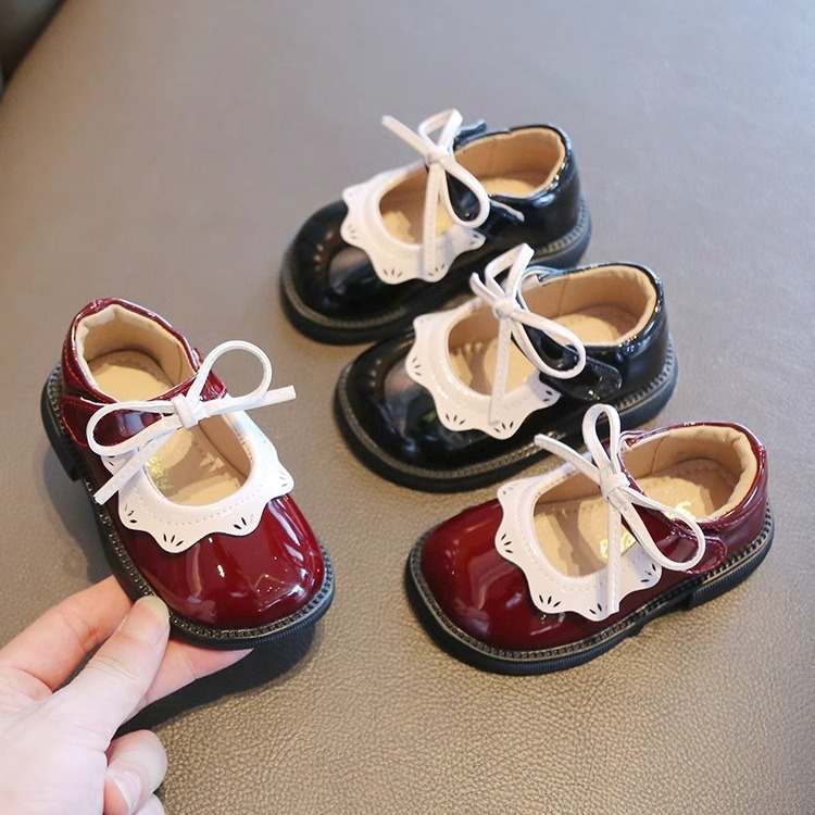 Baby leather shoes, baby girl shoes, 1-2 years old spring and autumn children's shoes, baby's small breathable anti-slip soft-soled walking shoes details Picture