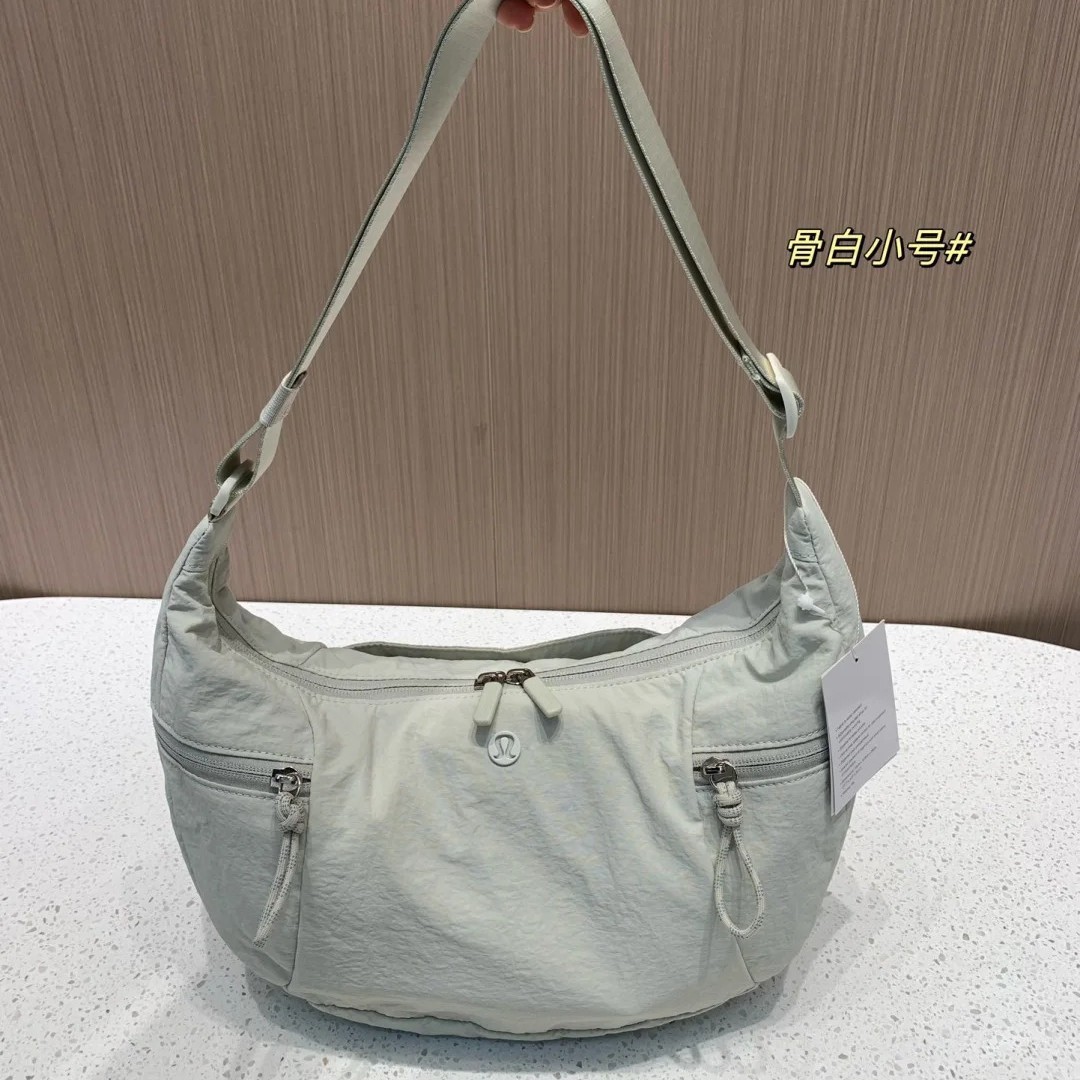 大学生书包女/包包女斜跨百搭/女式挎包/帆布包/箱包产品图