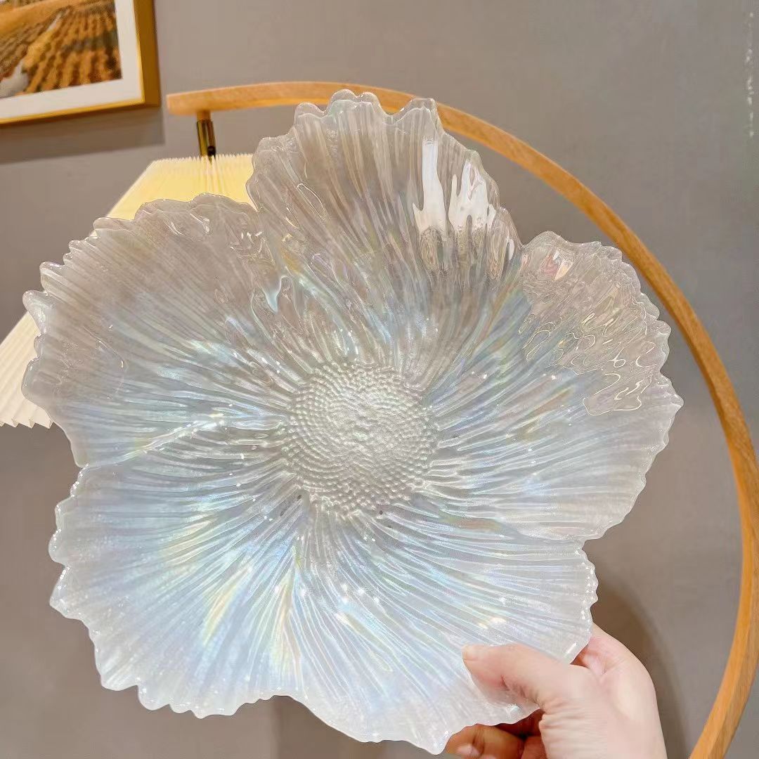 Luxurious Nordic pearlescent fruit plate, home crystal glass candy plate, salad bowl three-piece set, large capacity flower plate details Picture