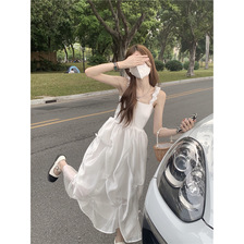 吊带长裙仙女新款夏装奶甜温柔气质小白裙在逃公主连衣裙小众设计