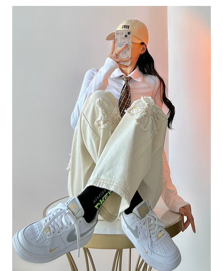 Beige floral wide-leg jeans, women's trendy high-waisted straight-leg pants, spring and autumn spicy girl pants, European and American style jeans Item Picture