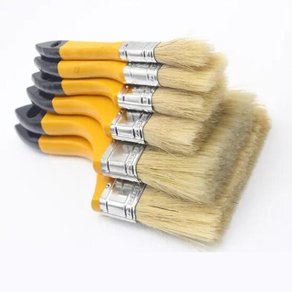 Long Hair Plastic Wire Paint Brush Thickened Wood Handle Paint Brush Application Scenario