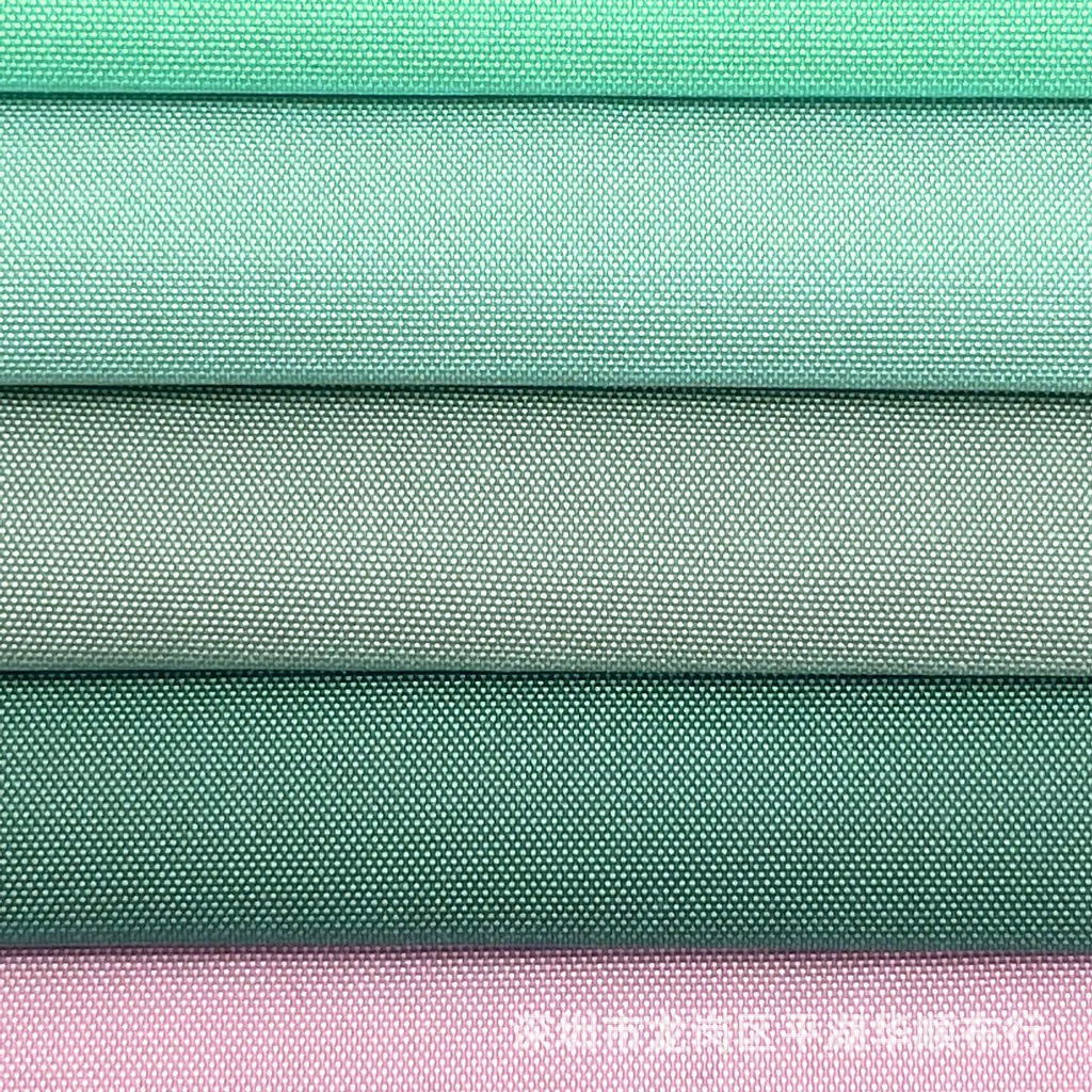 现货小牛津面料 T400平纹微弹涤纶加密细腻风衣笔袋背包装饰布