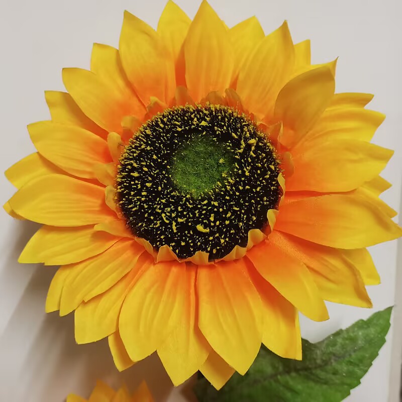 Simulation Flower Sunflower Fake Flower Single Branch Floor Living Room Shopping Mall Home Decoration Simulation Flower Large Sunflower Wholesale Application Scenario