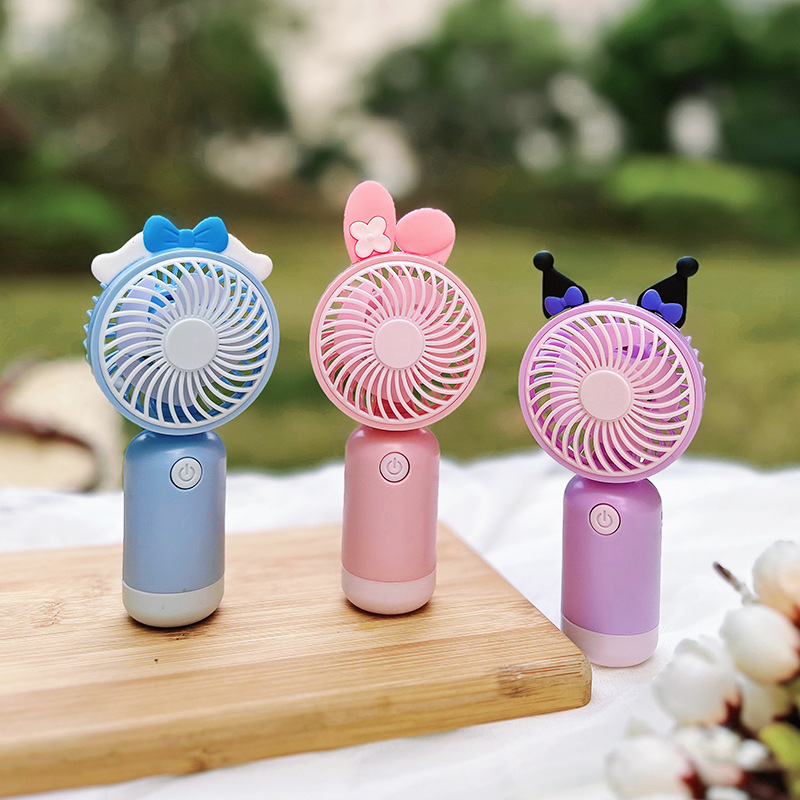 Cross-Border Handheld Small Fan Usb Mini Rechargeable Large Wind Power Student Portable Capibala Electric Fan Application Scenario