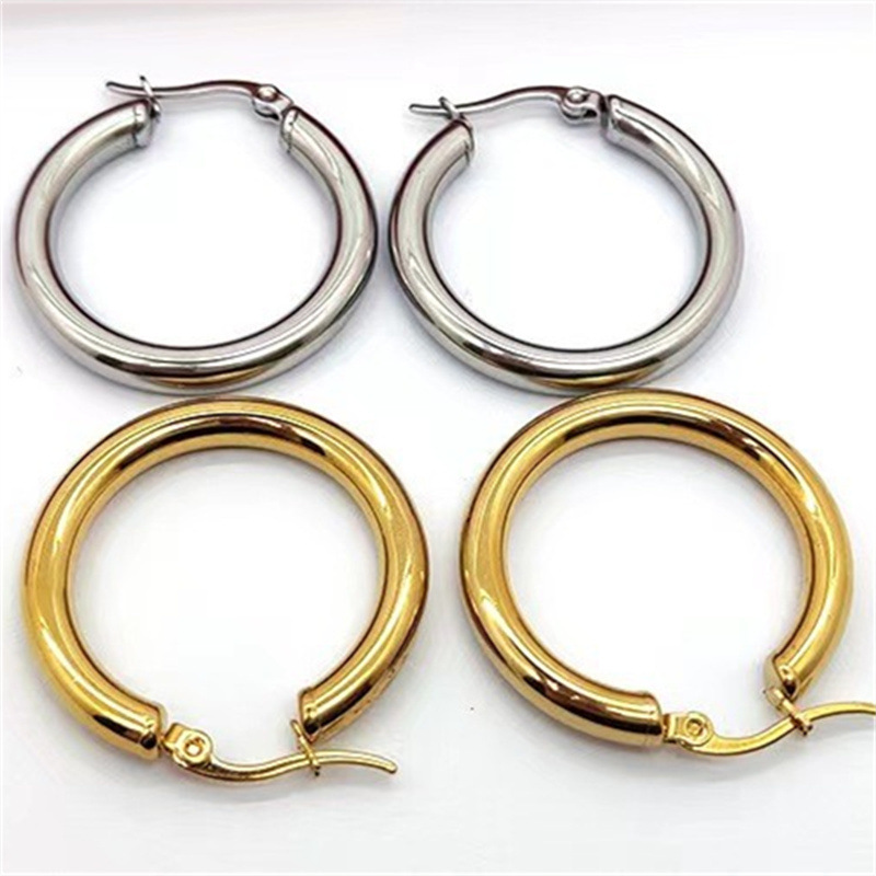 Ins Round Feeling Hollow Stainless Steel Earrings Plated Cross-Border Fashion Titanium Steel Earrings Men And Women With The Same Trend Earrings Item Picture