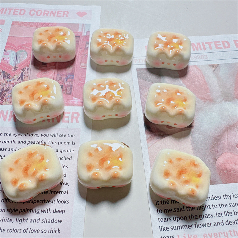 diy奶油胶仿真食玩高货兔子年糕 发夹贴片手作自制挂件树脂配件