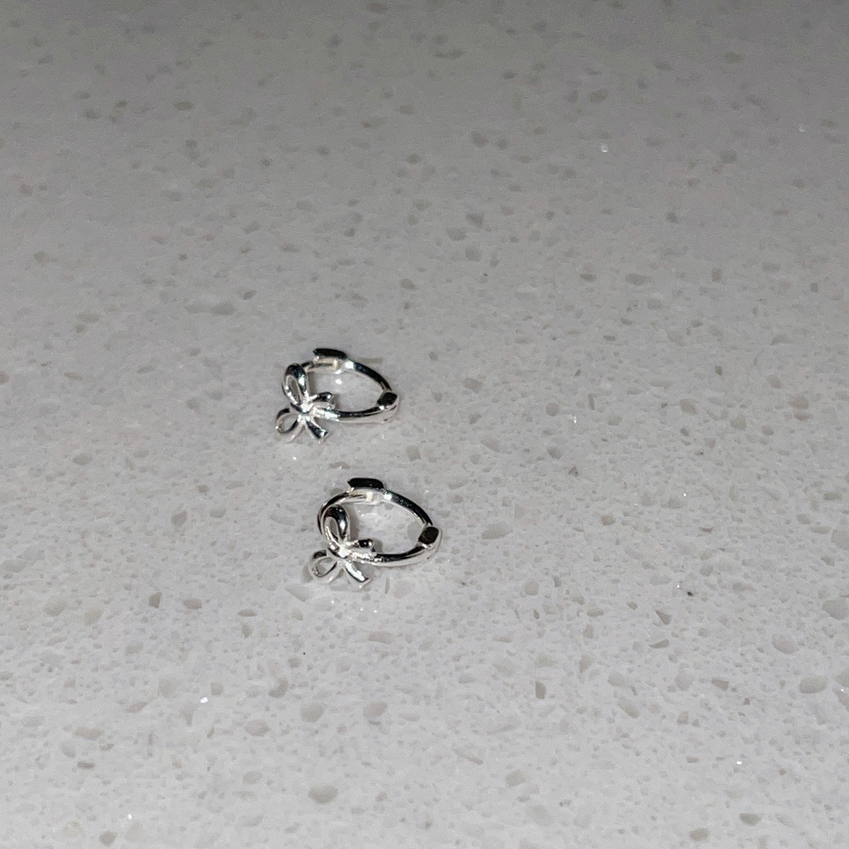 999 Sterling Silver Bow Ear Buckle Simple, Small And Delicate Niche Design Sense Of Advanced Natural All-Matching New Earrings Specification drawing