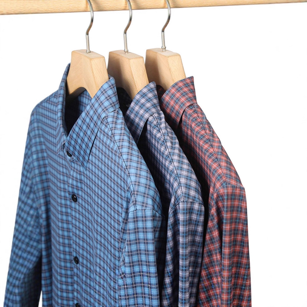 Cross-border live streaming long-sleeved lapel shirt 2025 Autumn new men's checked casual fashion versatile no-iron shirt Application Scenario