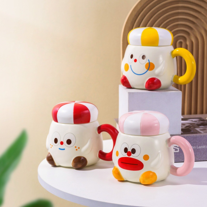 Clown expression cup, cute covered mug, funny couple water cup, cartoon pattern cup, high appearance level breakfast cup Application Scenario