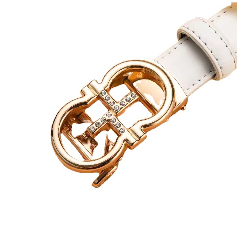 皮带女士真皮白底实物图