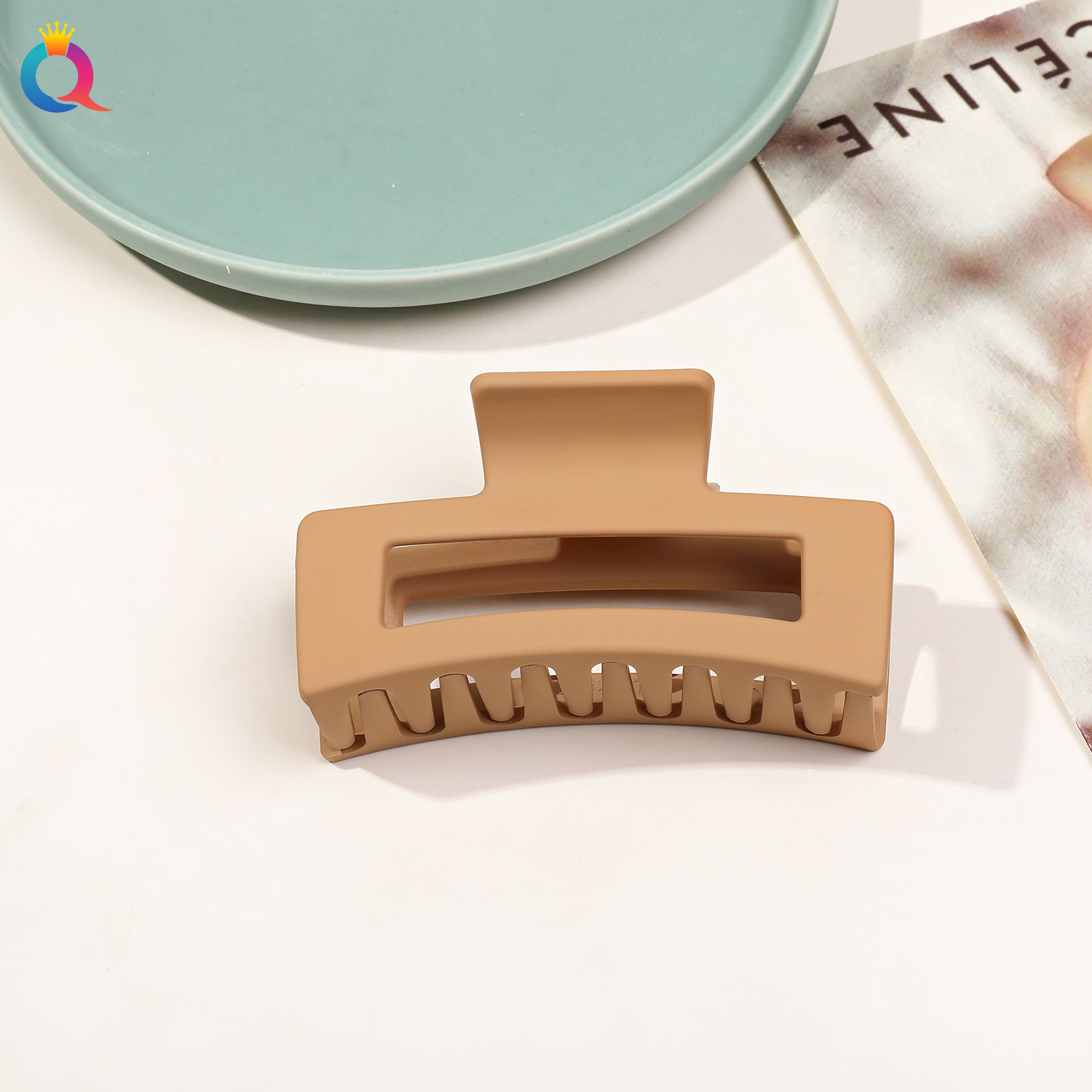 Qiyue Cross-border ins hair clips, stylish shark clips, updo hair grabbers, back of the head hair grabbers, hair accessories wholesale pic 39