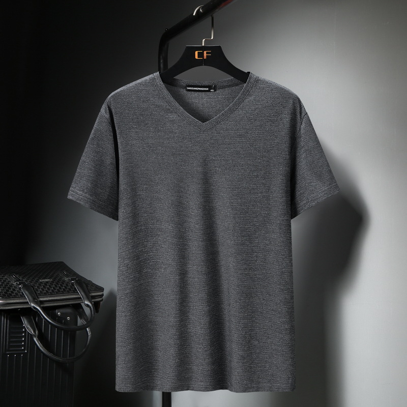 Cool summer, thin and trendy, overweight men add weight, oversized short-sleeved T-shirt, men's loose and plus-size men's V-neck half-sleeved shirt for young people
