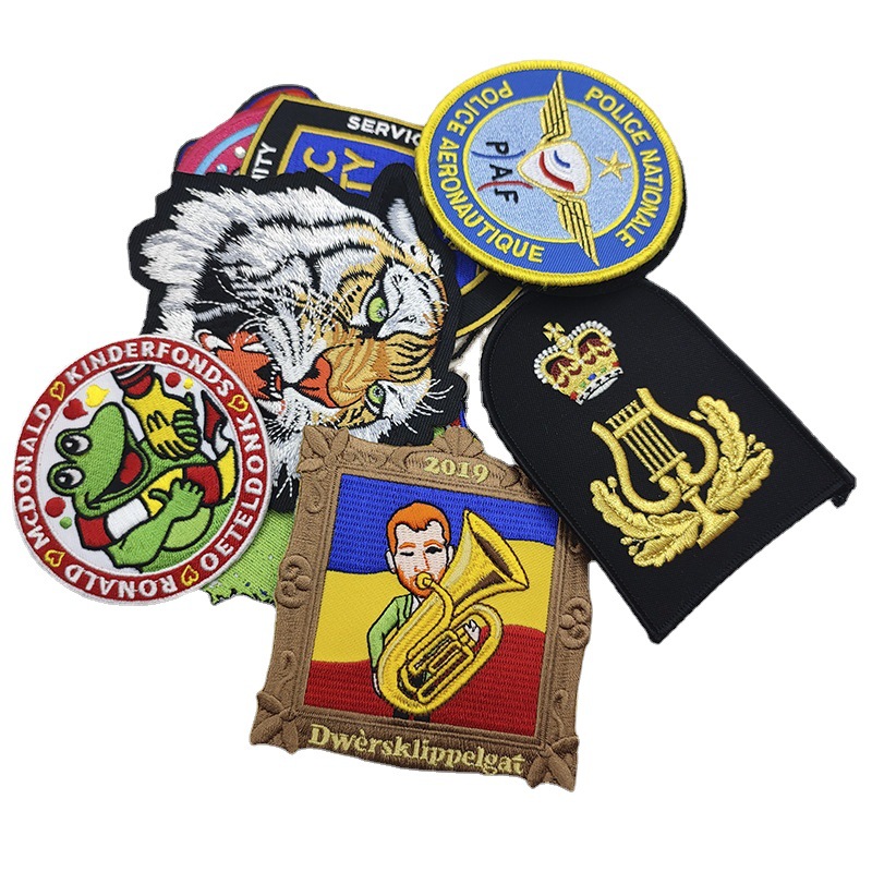 The manufacturer customizes circular and oval embroidered stickers, three-dimensional embroidered stickers, embroidered stickers and text embroidered stickers Item Picture