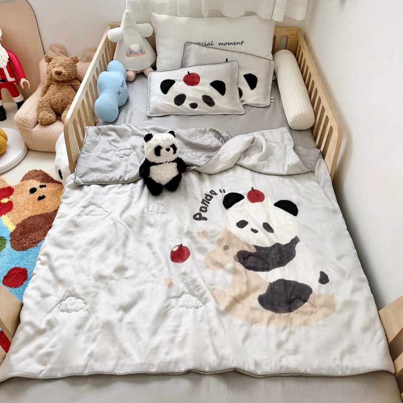 ins Cartoon Lenzing Tencel Class A Summer Quilt, cool Silk Air conditioner quilt, summer thin quilt, children's kindergarten parent-child style Application Scenario