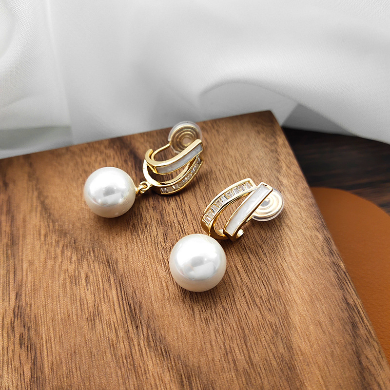 French-style mosquito-repellent incense, coil ear clips, pearl earrings for women, new cold style, long earrings, simple earrings Application Scenario