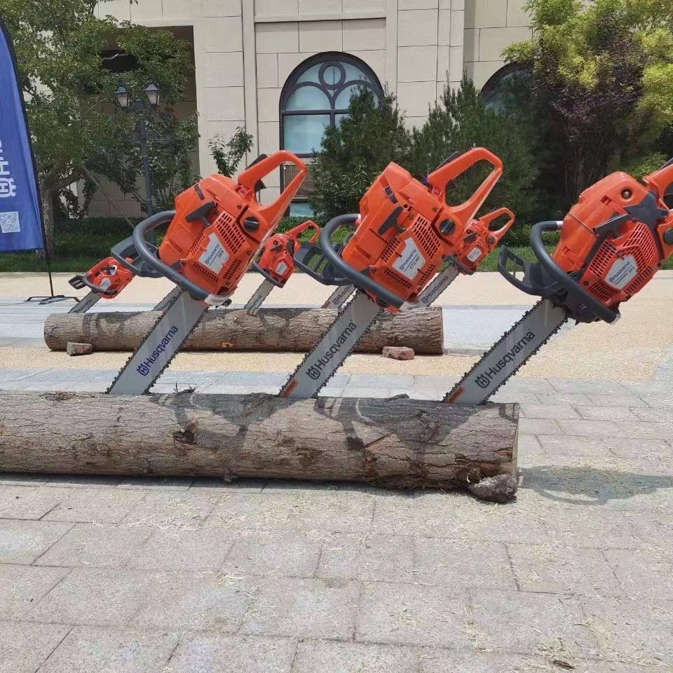 Swedish Fushwa Chainsaw 125/130/T435/450/365 High Power Gasoline Saw Huswarner Logging Saw details Picture