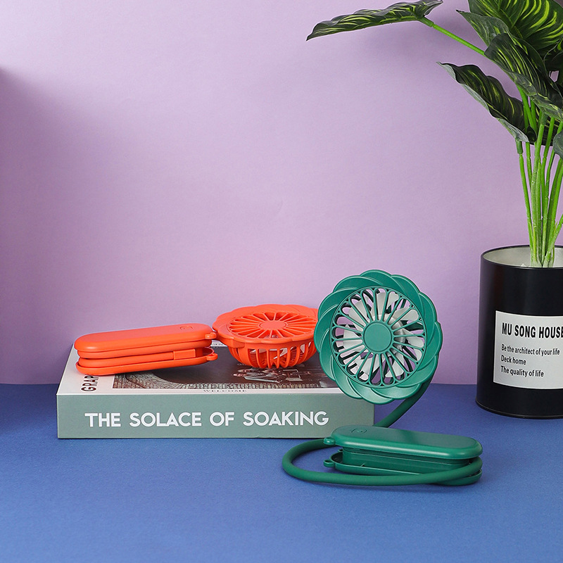 New neck-hanging fan, usb charging desktop, foldable, summer baby outdoor lazy mini hose fan Application Scenario