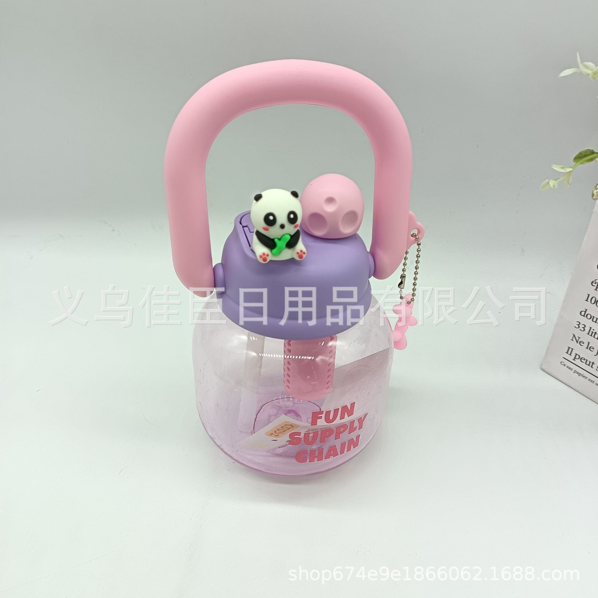 The cartoon cute children's double drinking water pot pc cup, high appearance level straw cup, outdoor sports water cup, large capacity Specification drawing