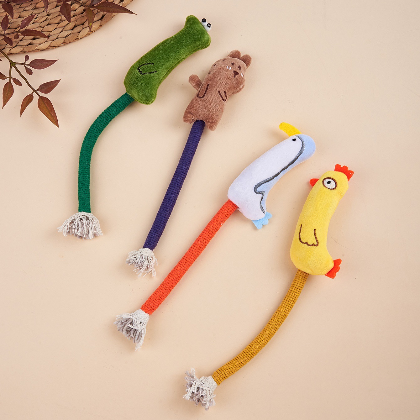 Amazon's best-selling sisal cat toys with cat grass, sisal teeth, and magic claws for self-entertainment and boredom are directly supplied from the factory