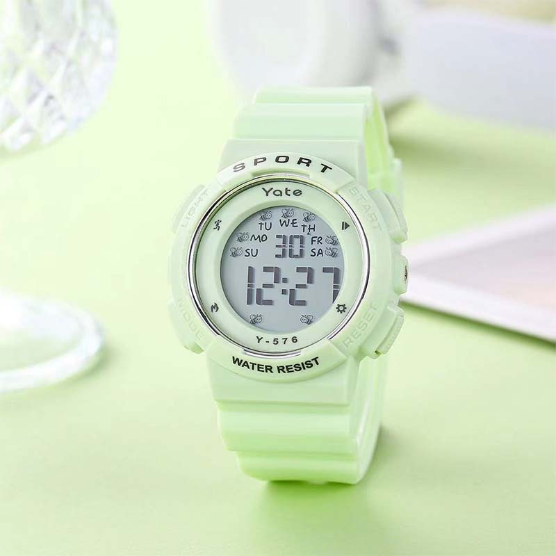 Multi-functional waterproof digital electronic watches for teenagers, junior high school and senior high school students, children, boys and girls, and sports Application Scenario