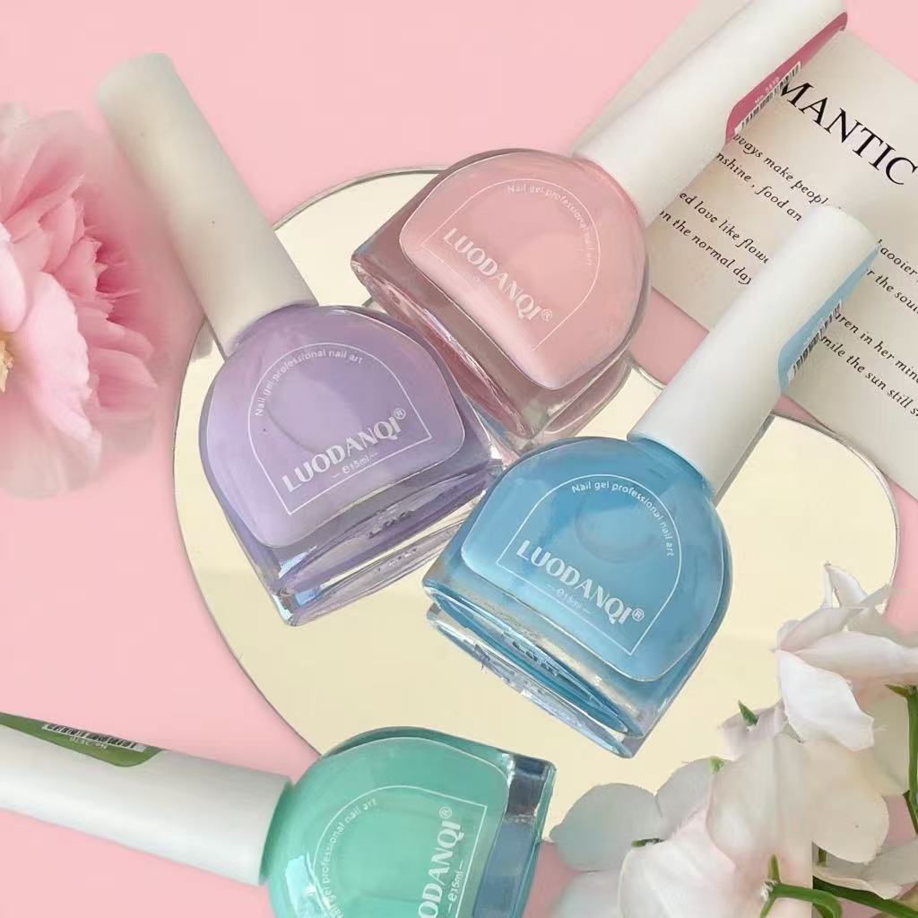 Nude nail polish in 2025 brightens and dries quickly in autumn and winter on Instagram. Jelly color is a popular color with a unique style and is selling well in foreign trade Specification image