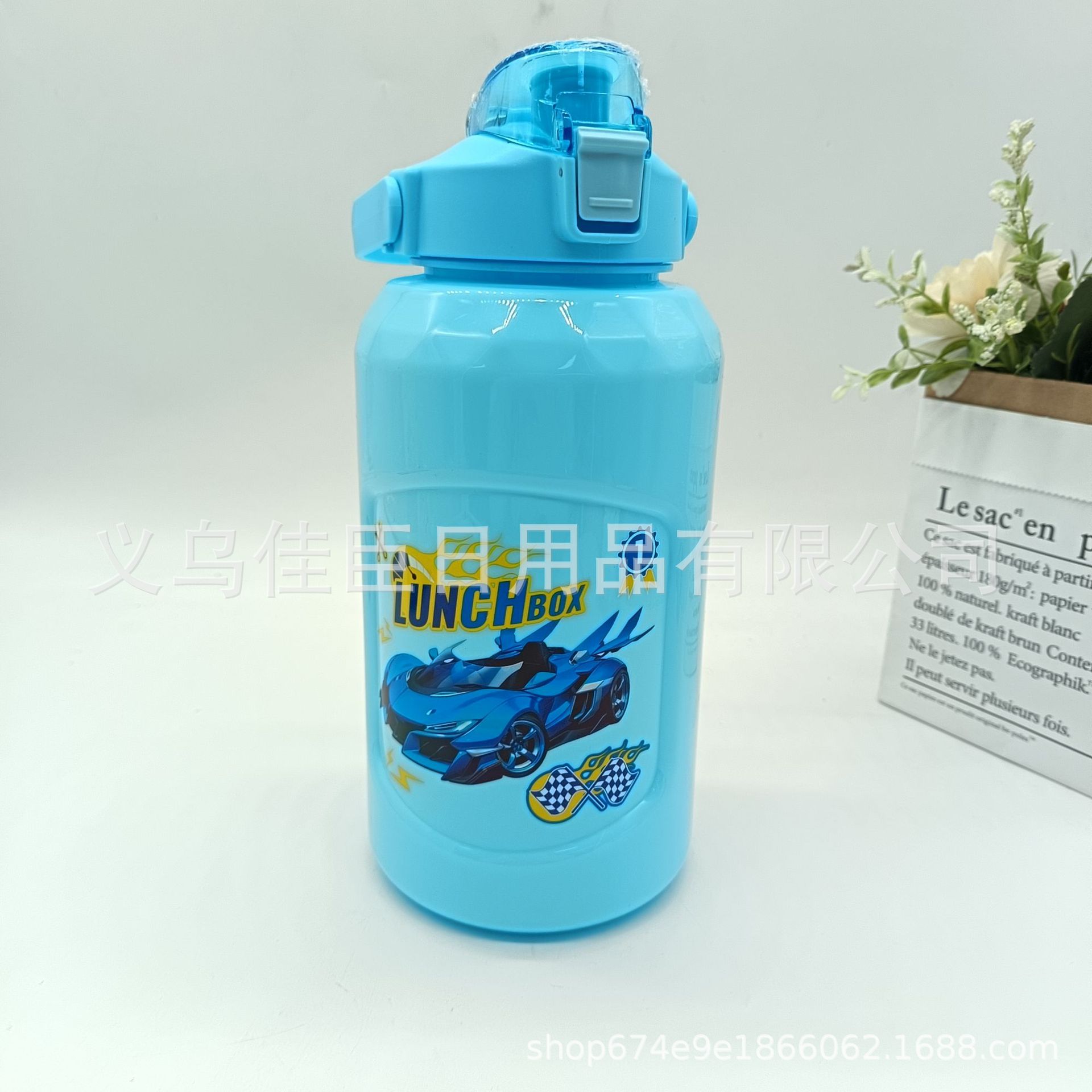 Amazon wholesale best-selling large-capacity children's water bottles with cute cartoon patterns, portable space cups, and water bottles for kids details Picture