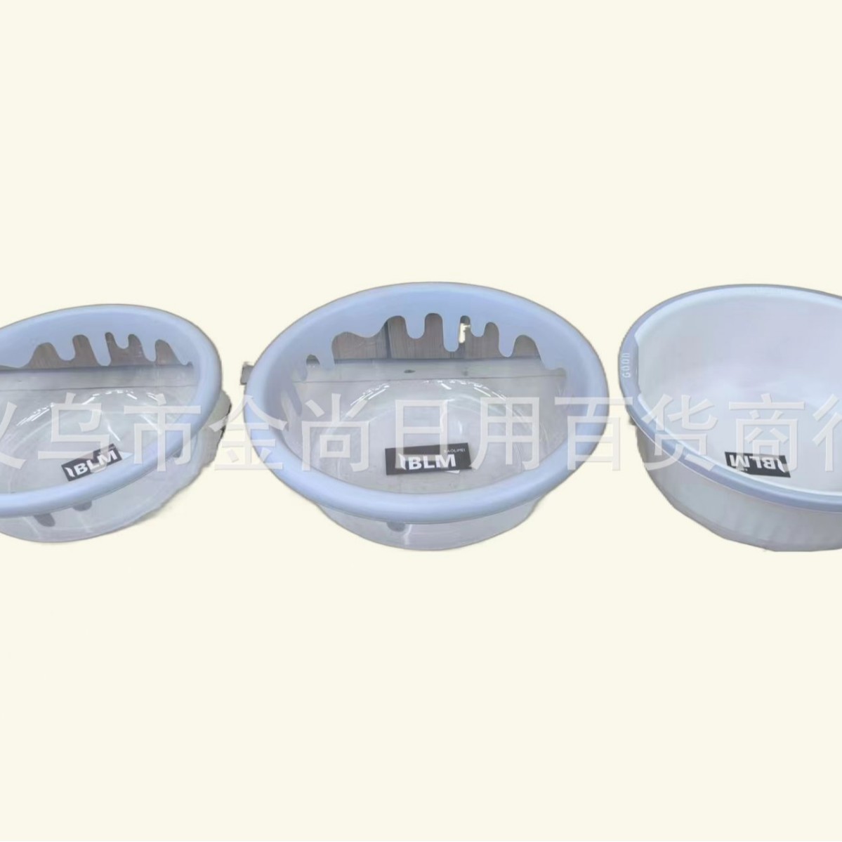 Wholesale household washbasins, plastic thickened foot washbasins, laundry washbasins, vegetable washbasins, student washbasins, children's and baby washbasins Application Scenario